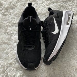 Nike Air Max INTRLK Lite Sneakers